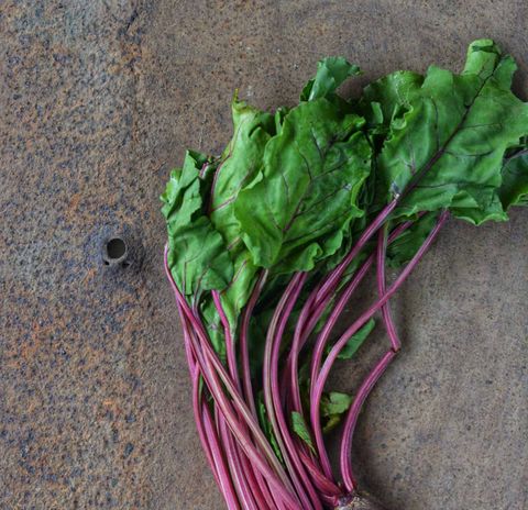 Chemical-free tender beetroot leaf (30 g)